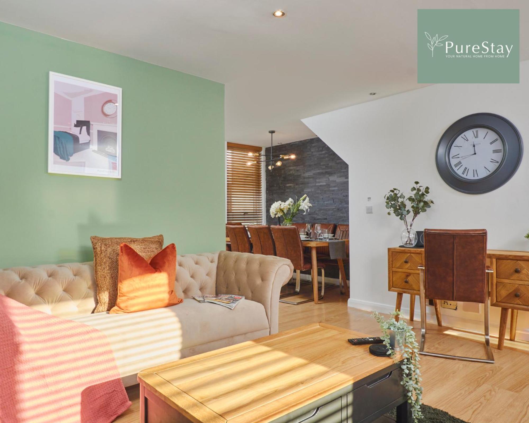 Superb House Manchester Near Etihad With Free Parking Sleeps 8 Exterior foto